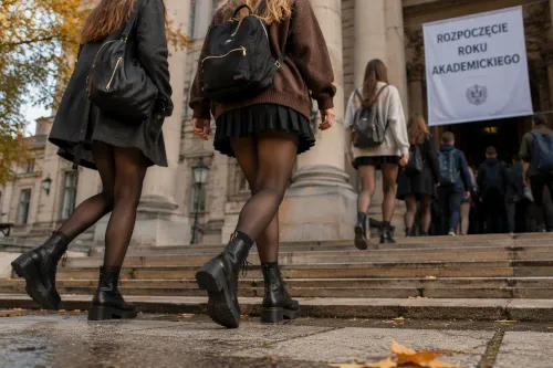 W jakich butach iść na rozpoczęcie roku akademickiego 2026/27?